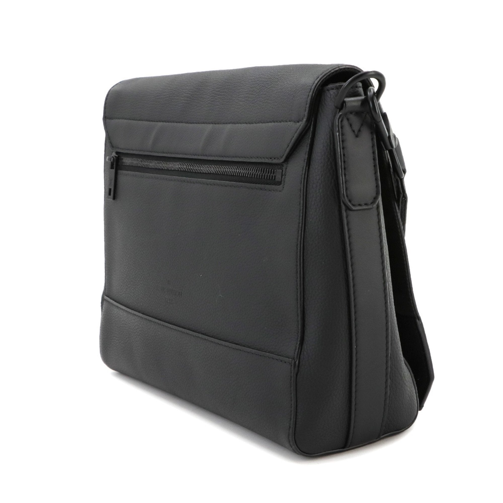 LV Black Messsenger