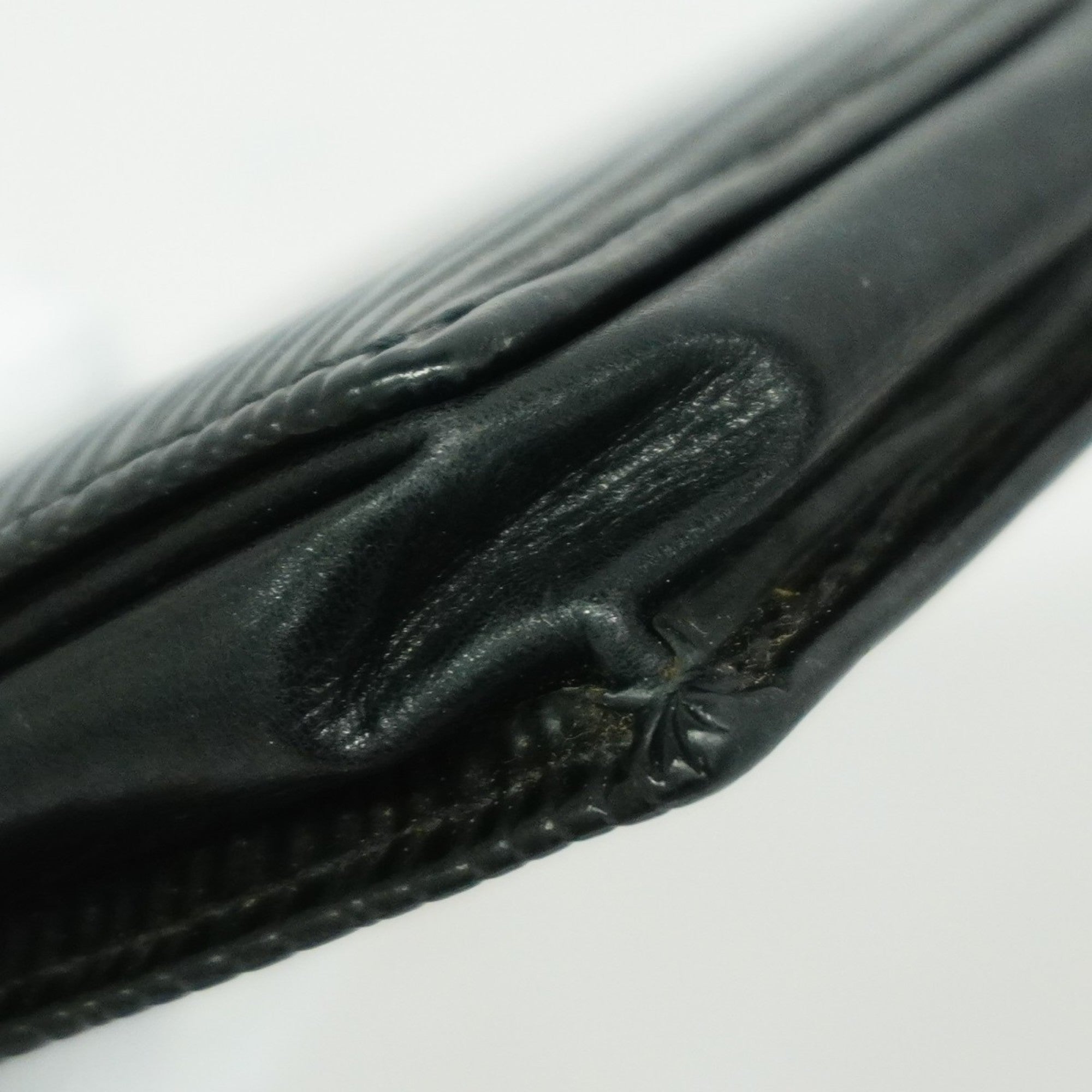 LV sacoche noir